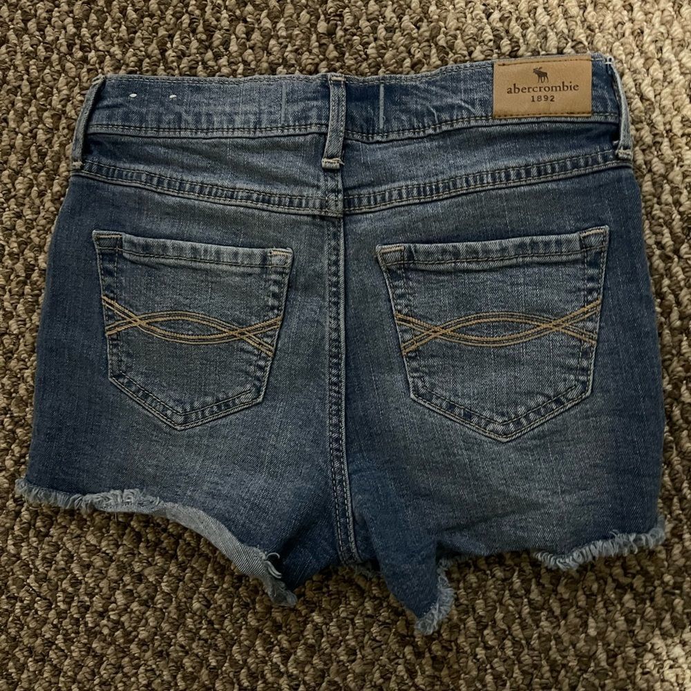 Abercrombie Kids shorts, size 13/14 - Picture 2 of 3